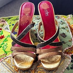 Charles By Charles David Strappy Wedge Slip On Sandal Size 81/2 Never Worn